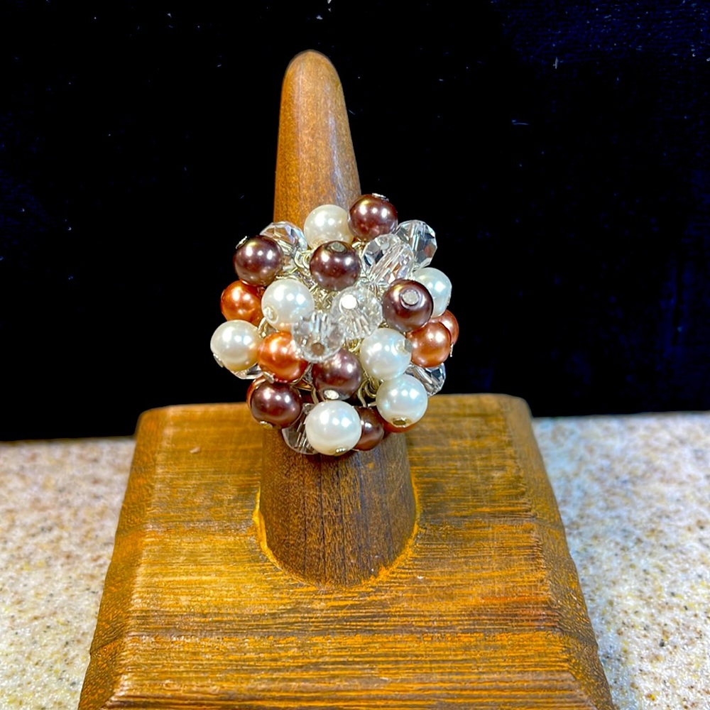 STRETCH BRONZE, COPPER,PEARL, CLEAR COLORED BEADS. FASHION JEWELRY